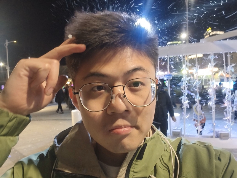 独揽星河的第一张照片--孝感相亲服务中心