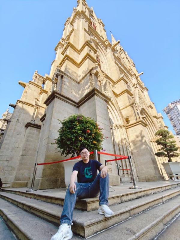 Marco的第三张照片--孝感相亲服务中心