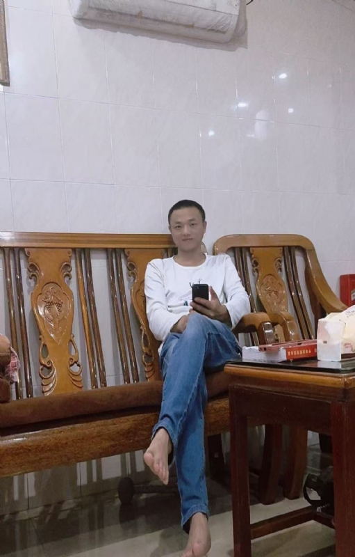 知年的第三张照片--孝感相亲服务中心