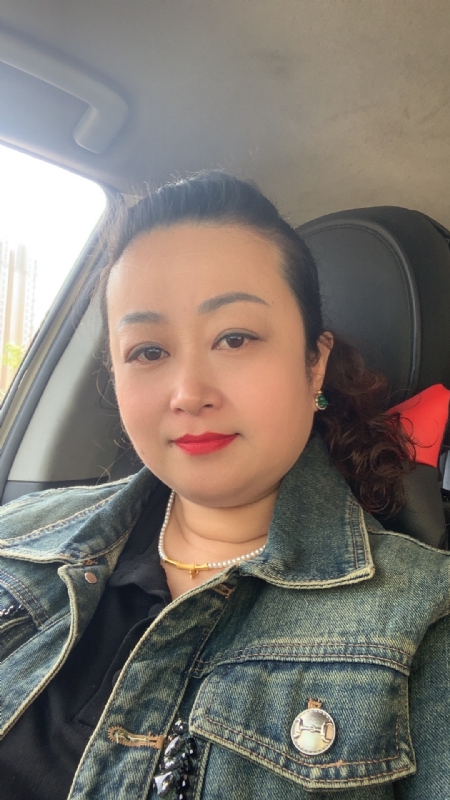 云中的蝶的第一张照片--孝感相亲服务中心