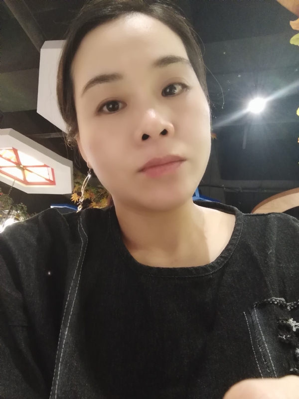 喜欢黑巧的第一张照片--孝感相亲服务中心