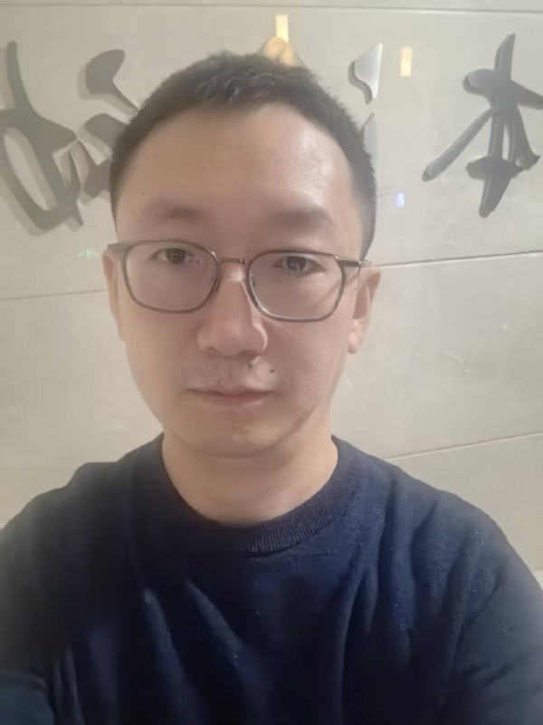 月亮的第一张照片--孝感相亲服务中心